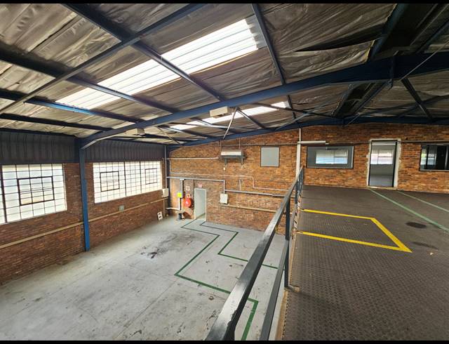 837M² WAREHOUSE FOR SALE IN TUNNEY